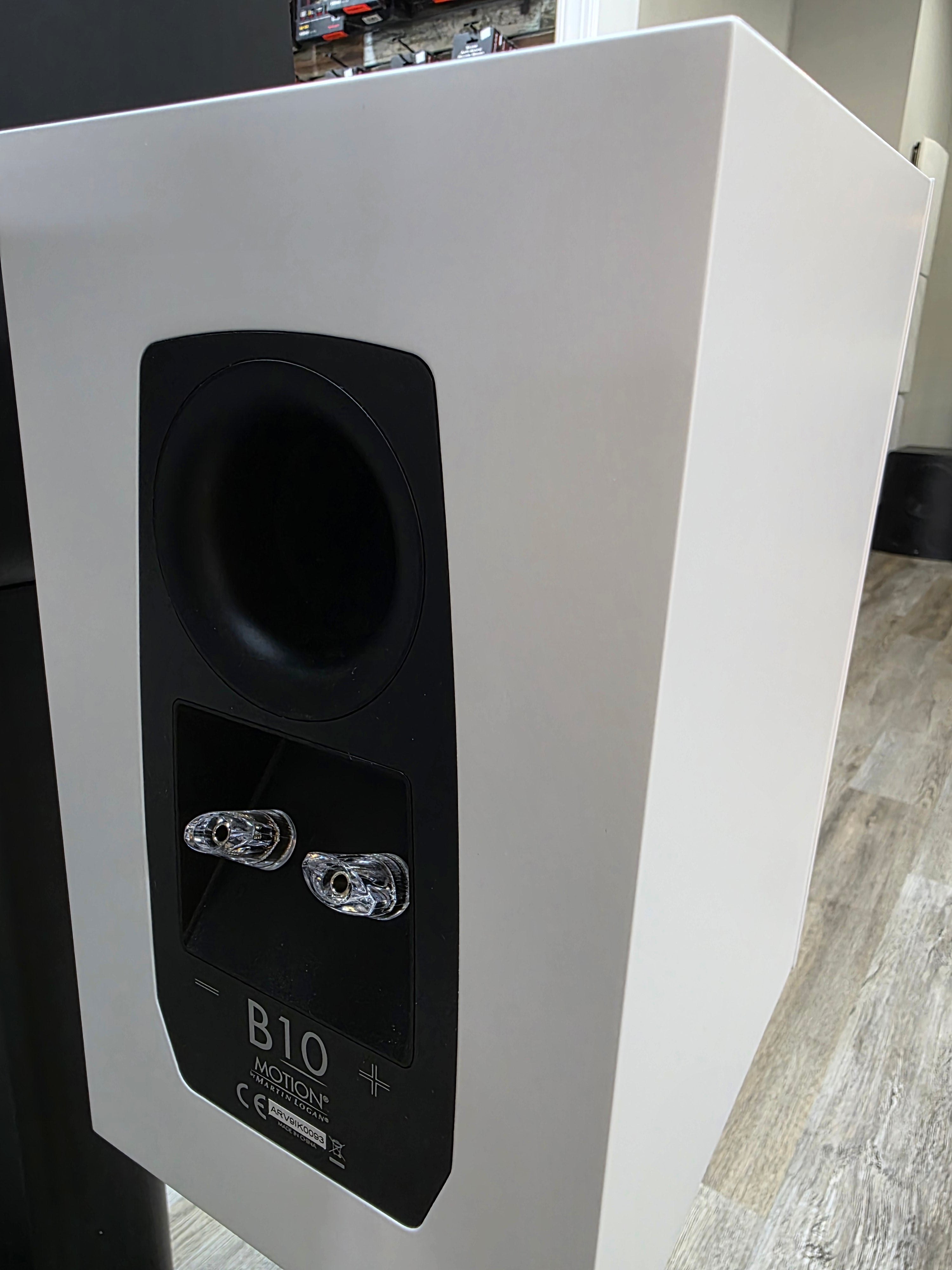 Martin Logan Motion B10 Bookshelf Speaker in Satin White (Demo Pair) | Best Martin Logan Motion B10 Bookshelf Speaker in Satin White (Demo Pair) | Martin Logan Motion B10 Bookshelf Speaker in Satin White (Demo Pair) Reviews |  Audiolab Stereo & Video