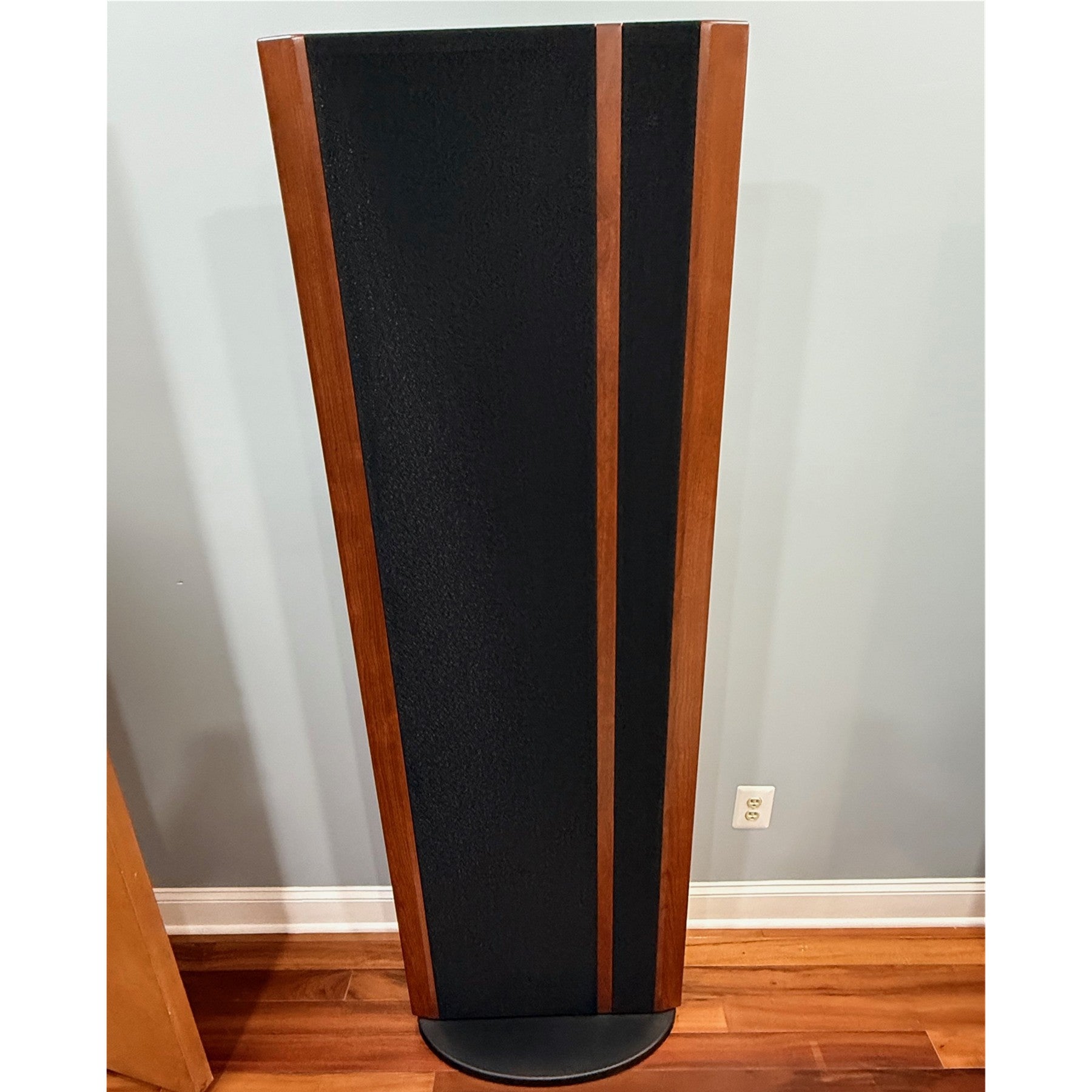 Magnepan 3.7i Floorstanding Speaker Pair in Walnut (Demo) | Best Magnepan 3.7i Floorstanding Speaker Pair in Walnut (Demo) | Magnepan 3.7i Floorstanding Speaker Pair in Walnut (Demo) Reviews | Audiolab Stereo & Video