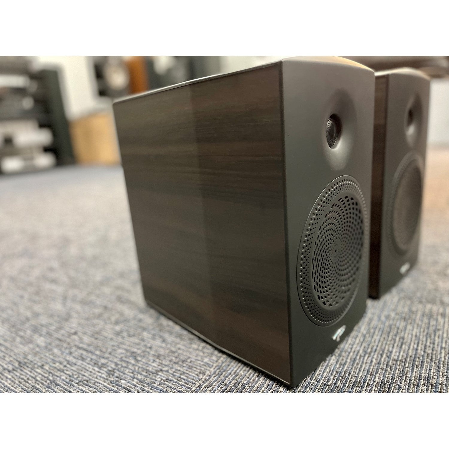 Paradigm Premier 200B 2-Driver, 2-Way Bass Reflex Bookshelf Speaker (Pair, Espresso) (Open Box) | Best Paradigm Premier 200B 2-Driver, 2-Way Bass Reflex Bookshelf Speaker (Pair, Espresso) (Open Box) | Paradigm Premier 200B 2-Driver, 2-Way Bass Reflex Bookshelf Speaker (Pair, Espresso) (Open Box) Reviews | Audiolab Home Audio