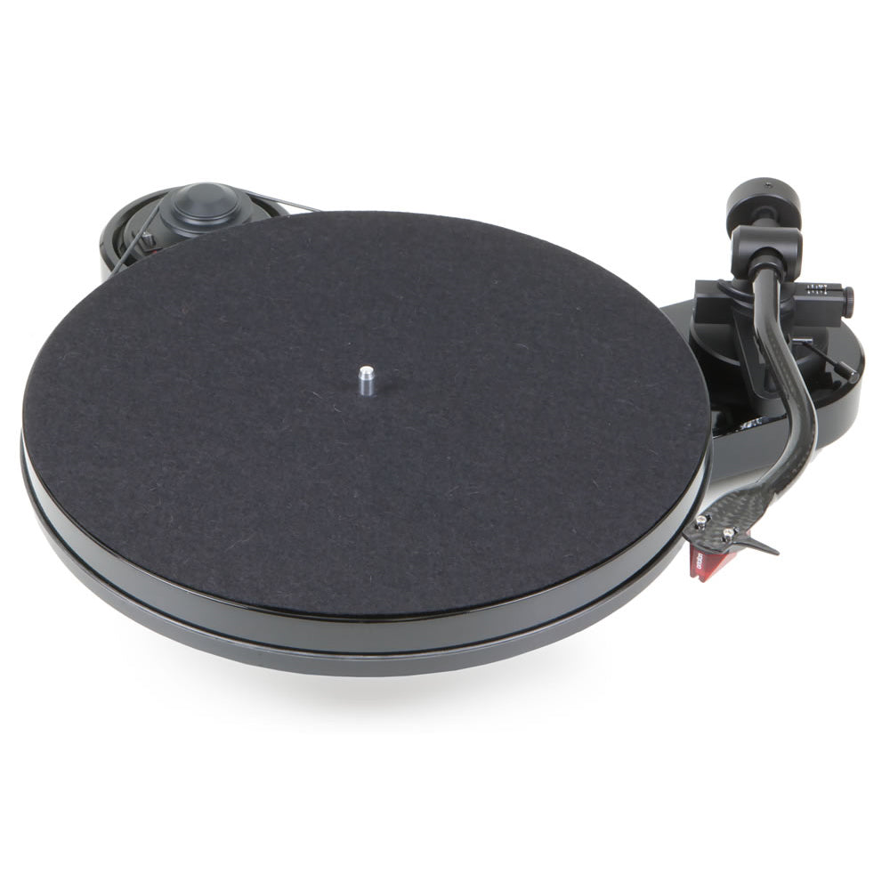 Pro-Ject RPM 1 Carbon With Sumiko Rainier Cartridge | Best Pro-Ject RPM 1 Carbon With Sumiko Rainier Cartridge | Pro-Ject RPM 1 Carbon With Sumiko Rainier Cartridge Reviews | Audiolab Home Audio