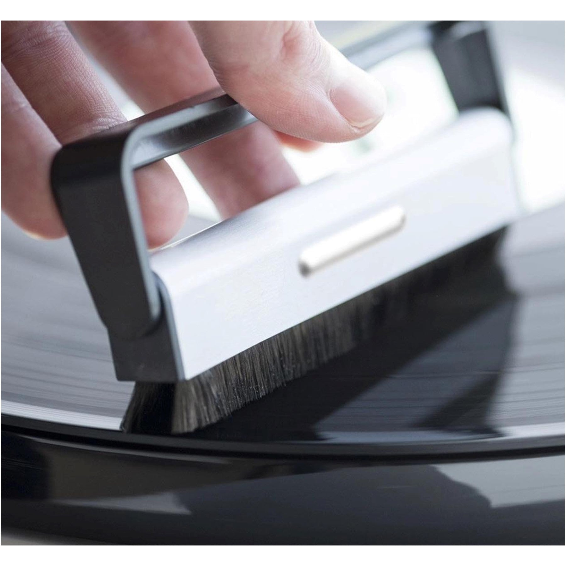 Pro-Ject Brush It Static-Dissipating Carbon-Fiber Record Brush | Best Pro-Ject Brush It Static-Dissipating Carbon-Fiber Record Brush | Pro-Ject Brush It Static-Dissipating Carbon-Fiber Record Brush Reviews | Audiolab Home Audio