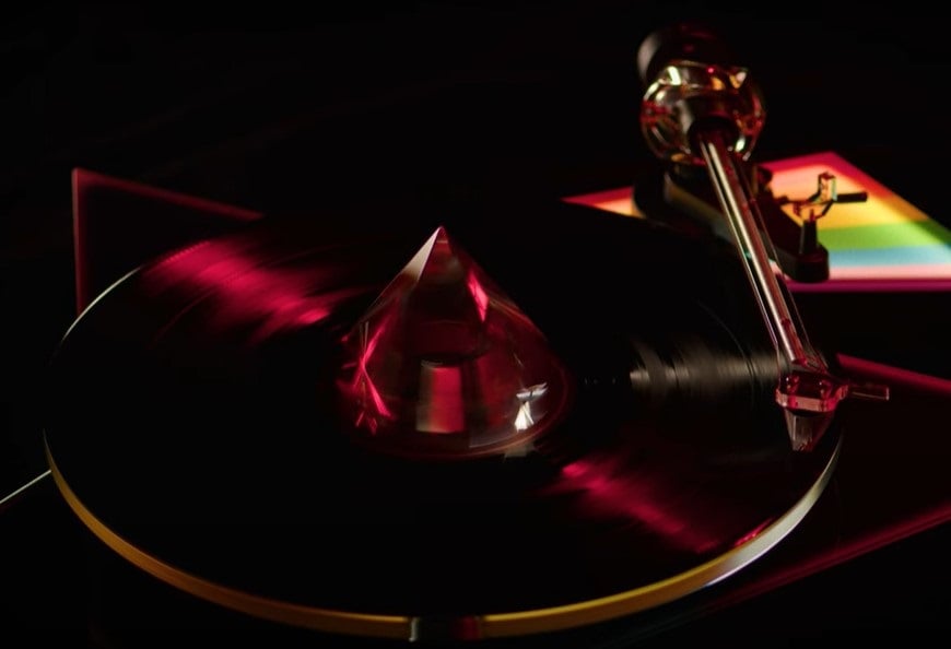 Pro-Ject Dark Side of The Moon - Glass Prism Record Weight | Best Pro-Ject Dark Side of The Moon - Glass Prism Record Weight | Pro-Ject Dark Side of The Moon - Glass Prism Record Weight Reviews | Audiolab Home Audio