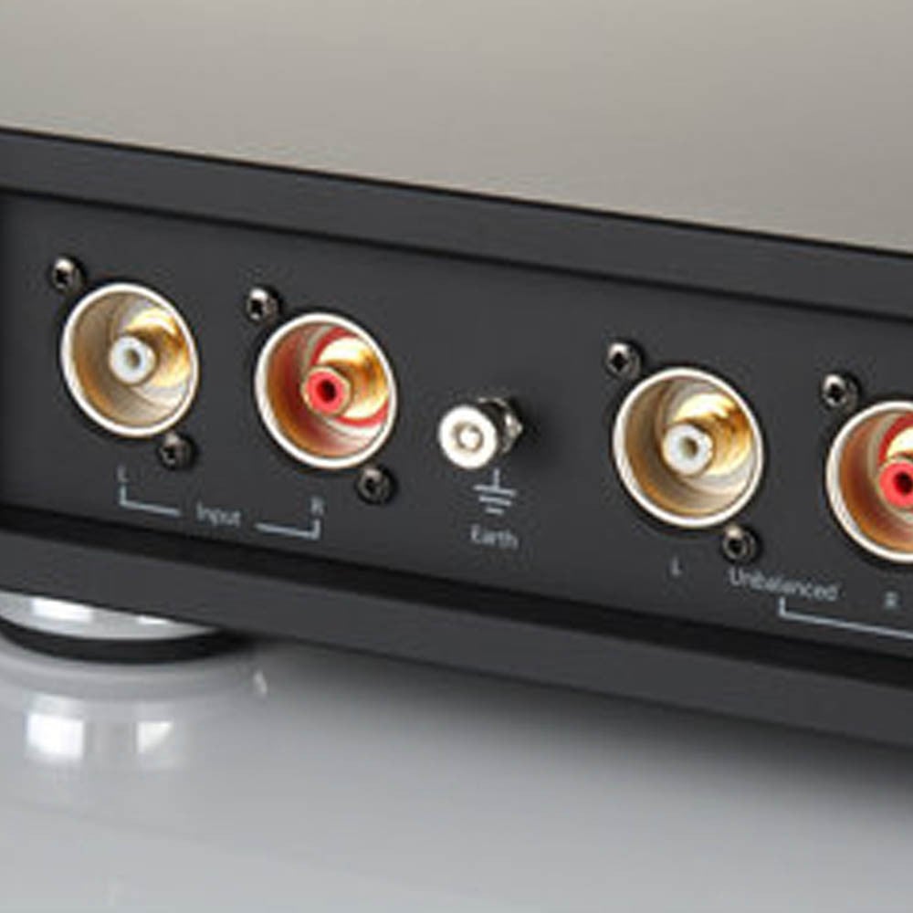 Rega Aura Reference Moving Coil Phono Preamplifier | Best Rega Aura Reference Moving Coil Phono Preamplifier | Rega Aura Reference Moving Coil Phono Preamplifier Reviews | Audiolab Home Audio