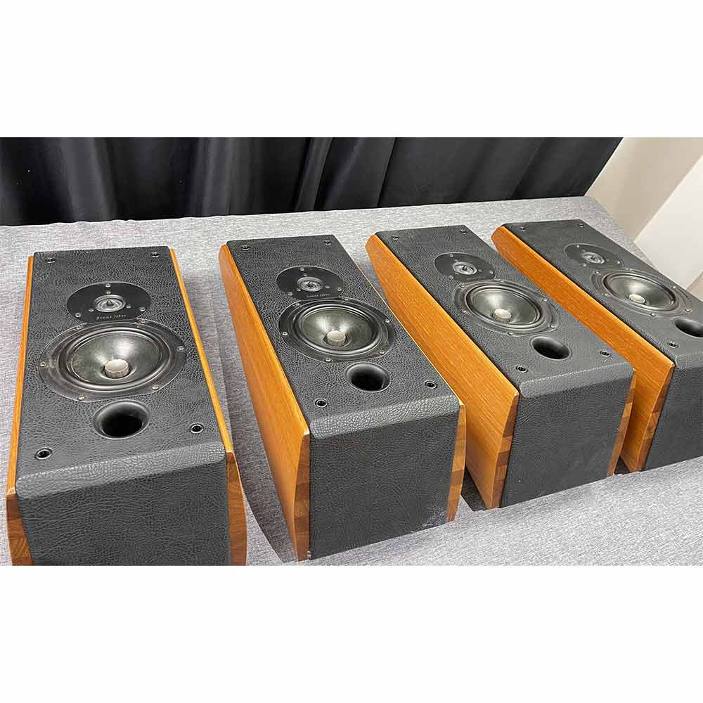 Sonus Faber Wall Domus Surround Speakers (Used, Set of 4)