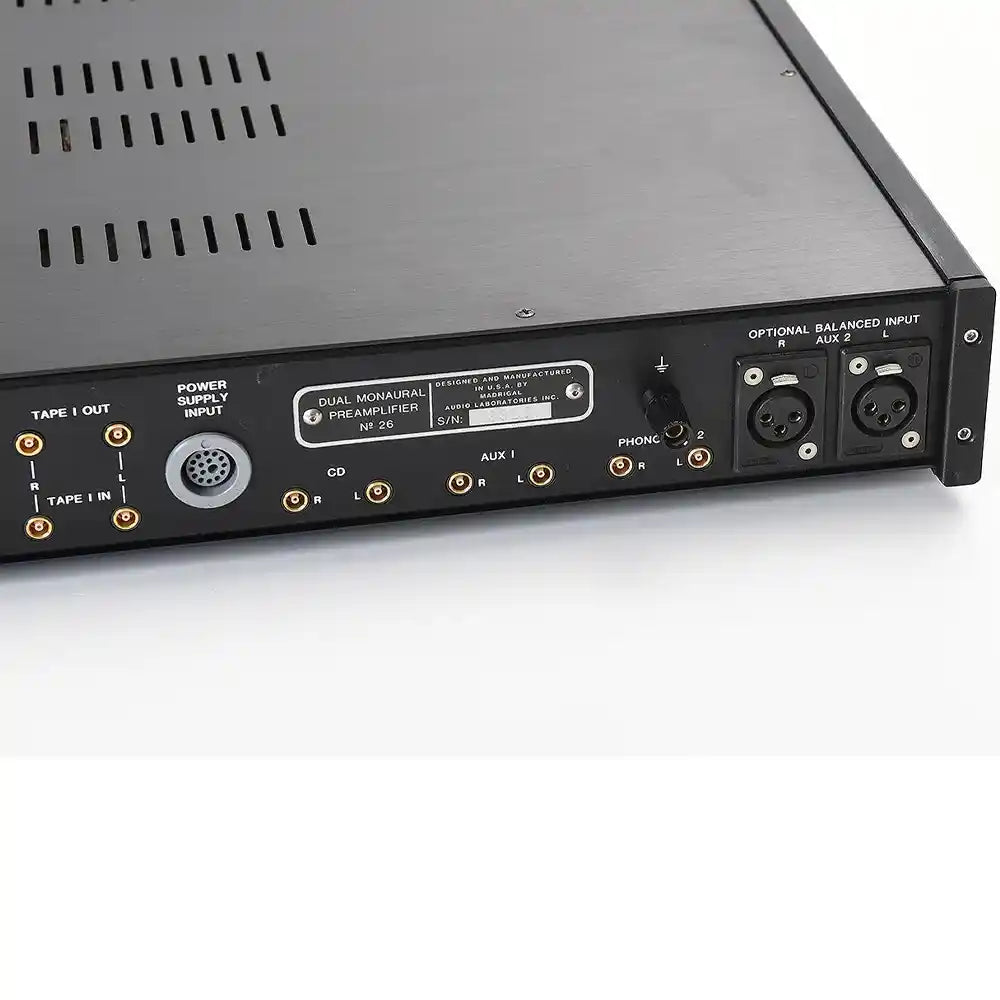 Mark Levinson 26 Dual Monaural Preamplifier (Trade-In) - Needs Work