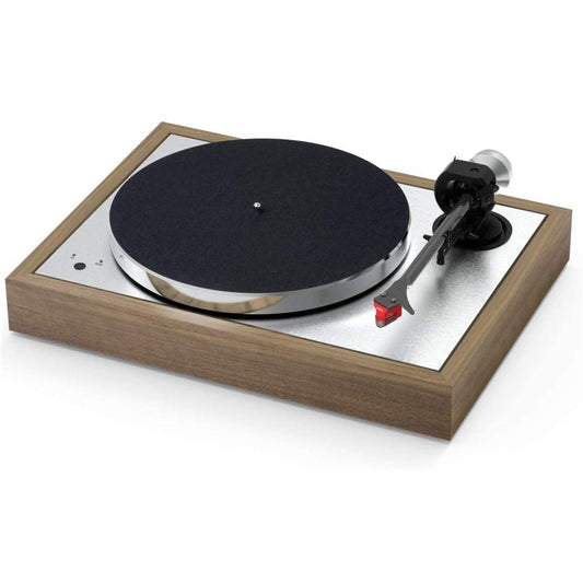 Pro-Ject Classic Evo Sub-Chassis Turntable With 9“ Carbon/ALU Sandwich Tonearm