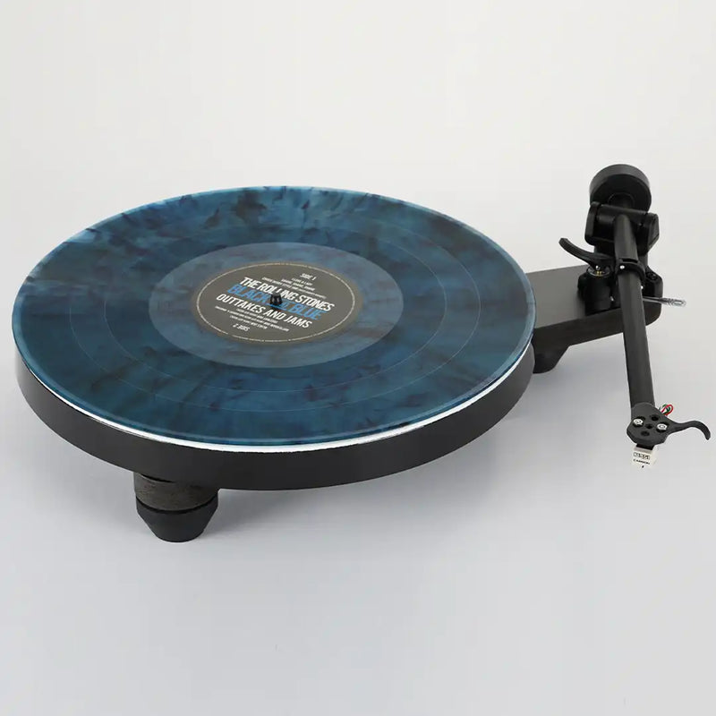 Rega Replay Belt-Drive Turntable with Rega Carbon Cartridge